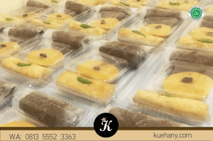 PESAN SNACK BOX UNTUK RAPAT KANTOR